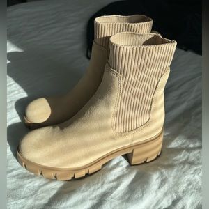 Steve Madden Hutch Sand Suede Bootie